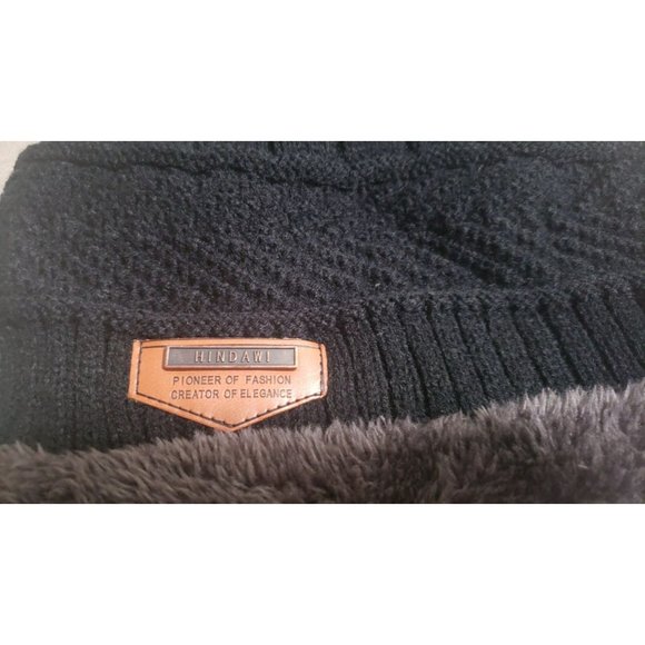 NWT Hindawi Winter Beanie - Picture 2 of 3